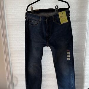 Men’s Levi 506 Straight Jean